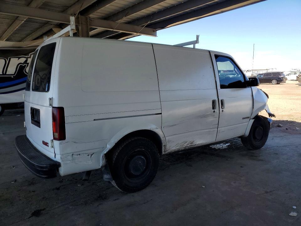 1999 GMC Safari XT