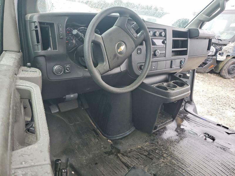 2025 Chev Express G2500