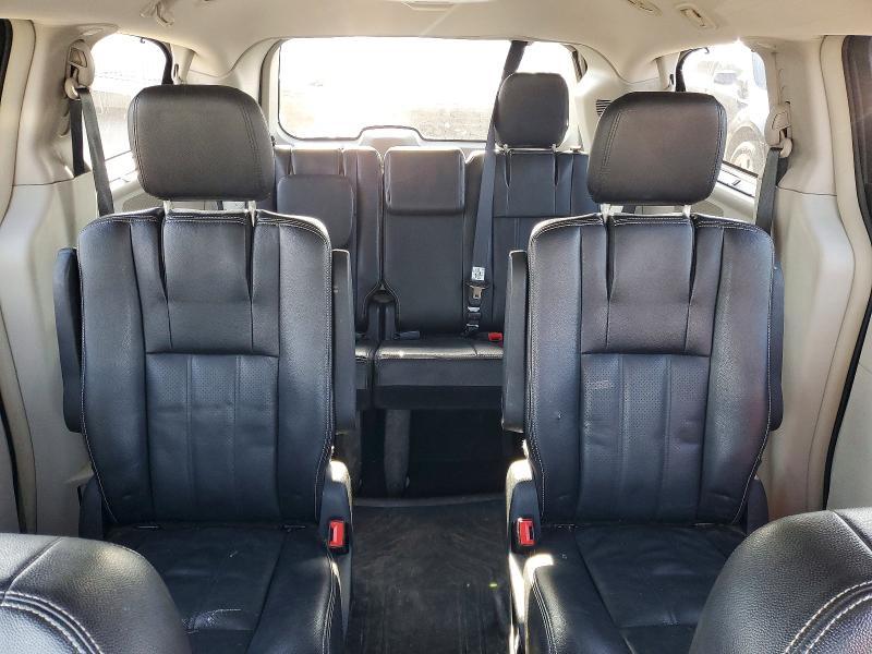 2015 Chrysler Town & Country Touring l