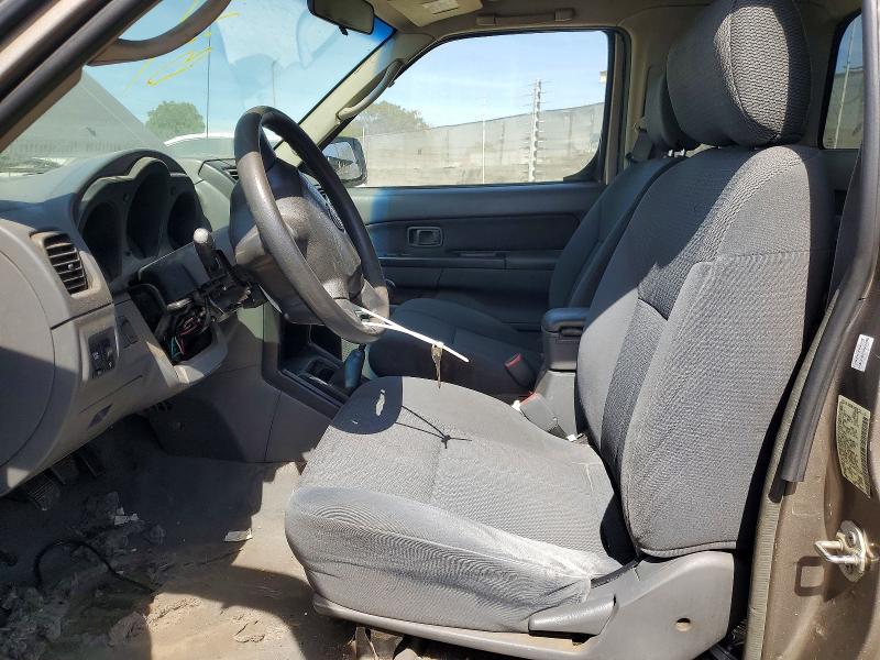 2004 Nissan Frontier Standard