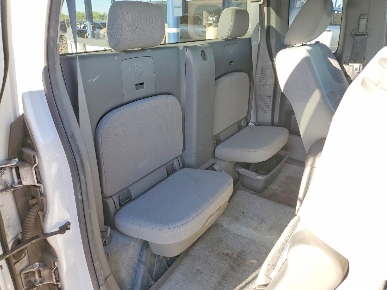 2012 Nissan Frontier S