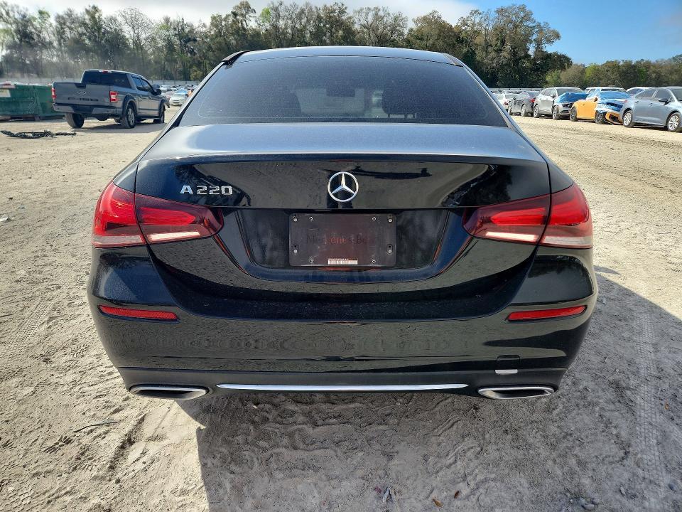 2019 Mercedes-Benz A 220