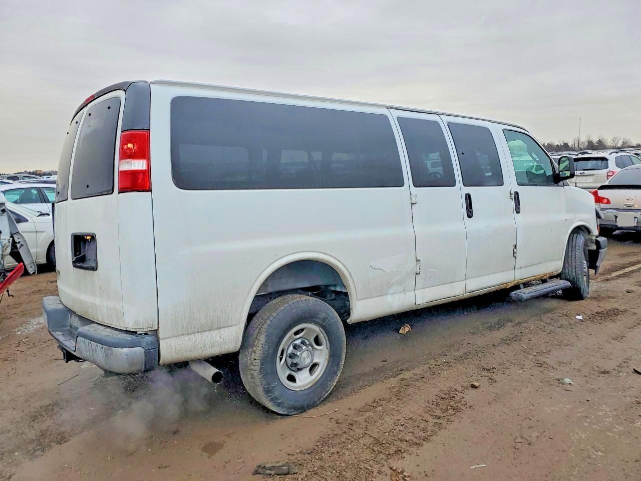 2020 Chevrolet Express G3500 LT