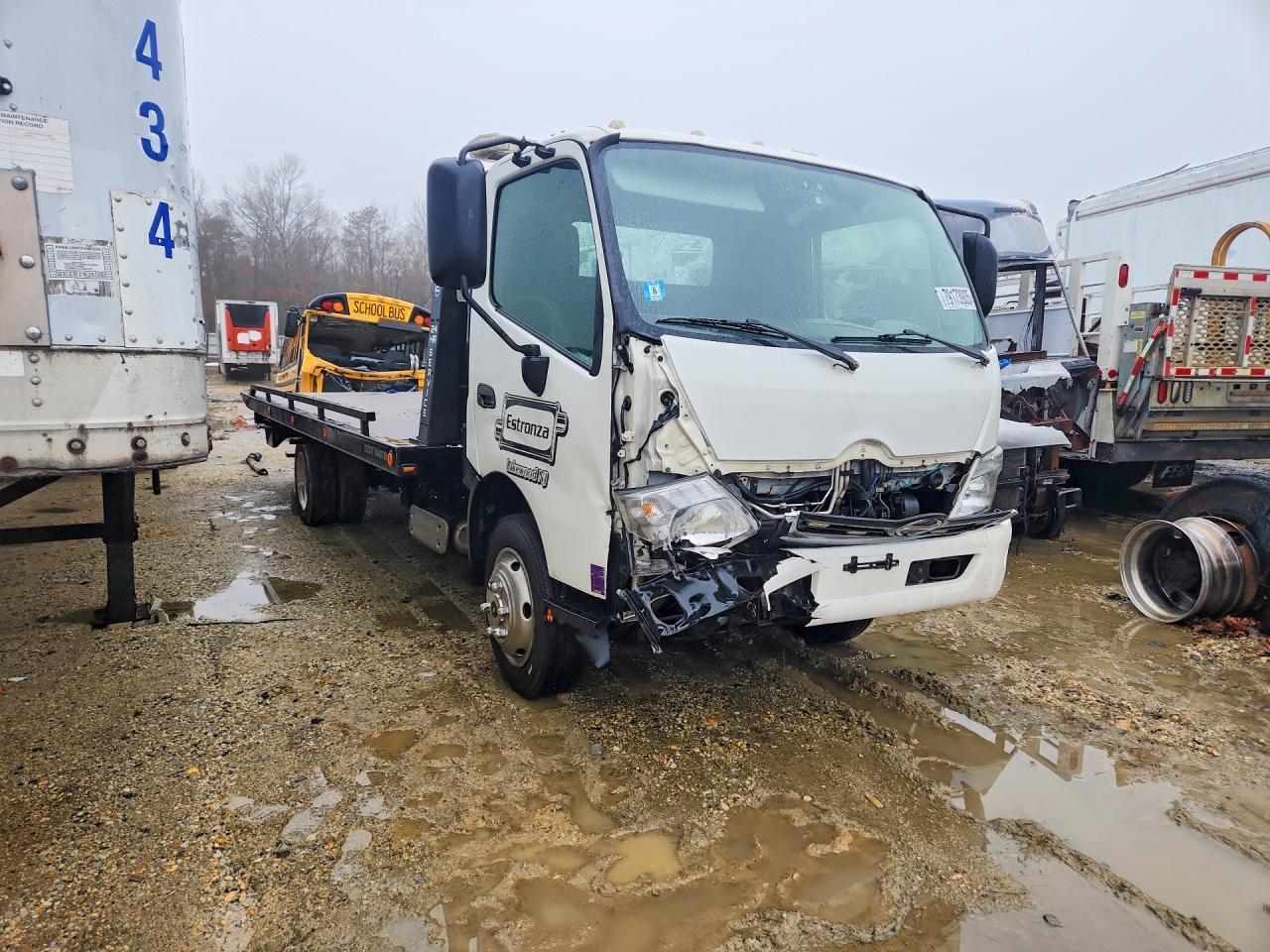 2016 Hino 195