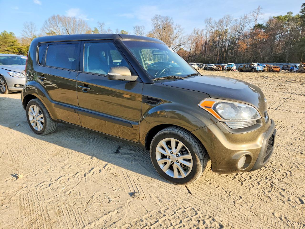 2012 KIA Soul +