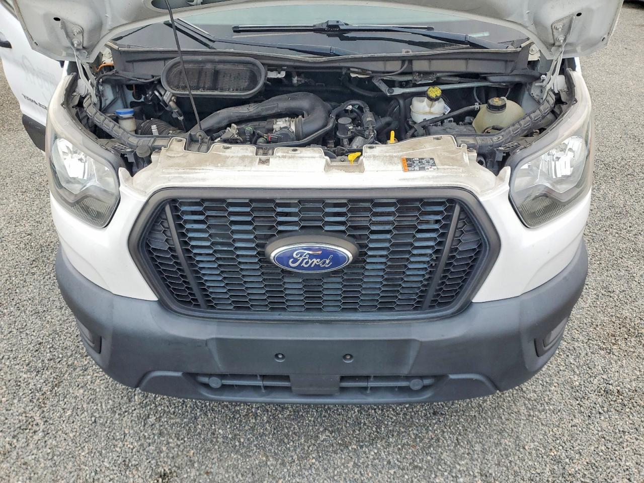 2020 Ford Transit Delivery Truck