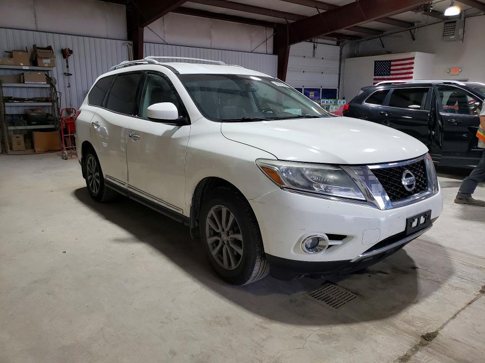 2015 Nissan Pathfinder s