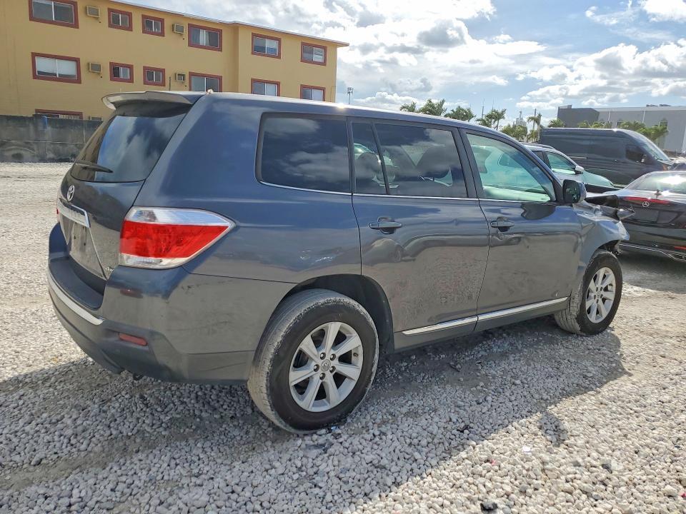 2013 Toyota Highlander Base