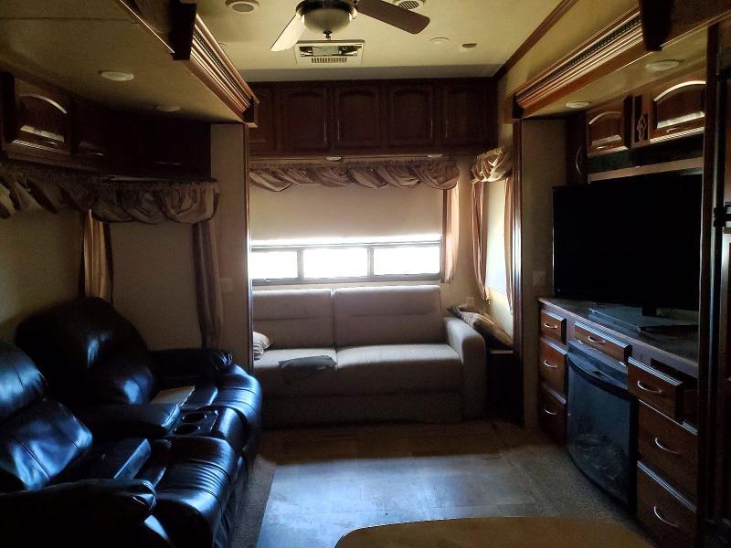 2012 Columbia Nw Recreational Vehicle (RV)
