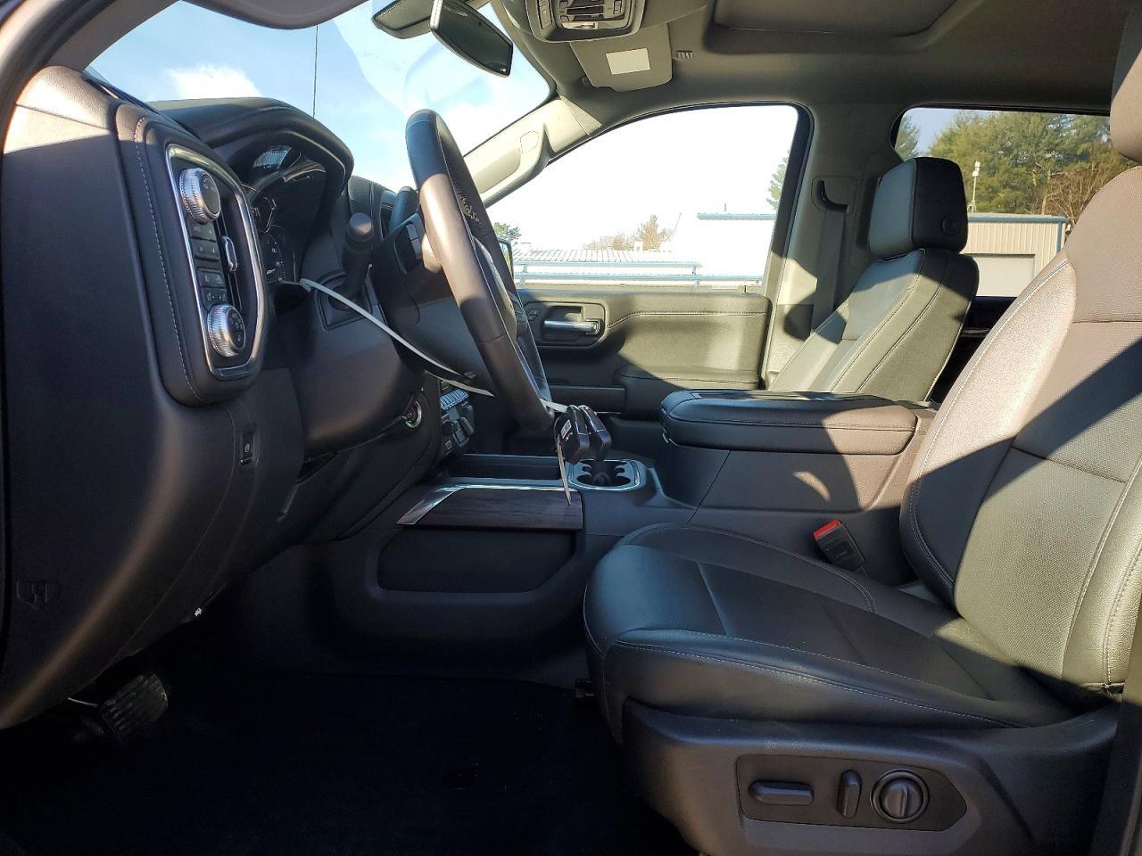 2021 GMC Sierra K1500 SLT