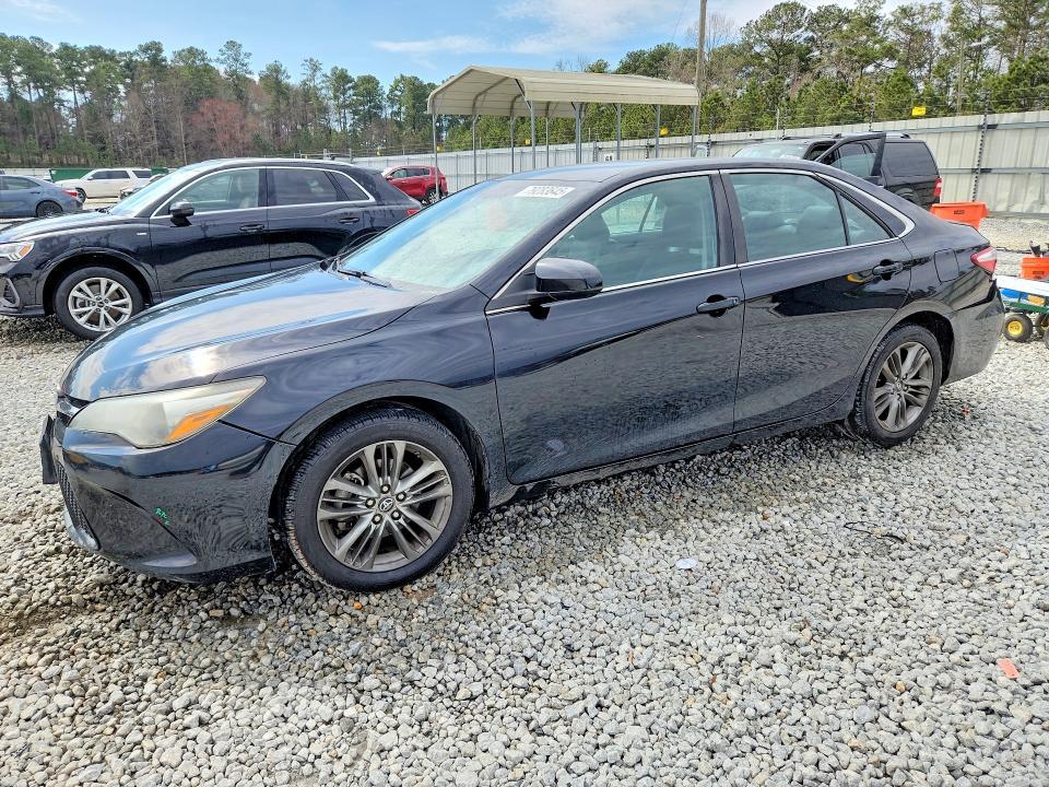 2016 Toyota Camry se