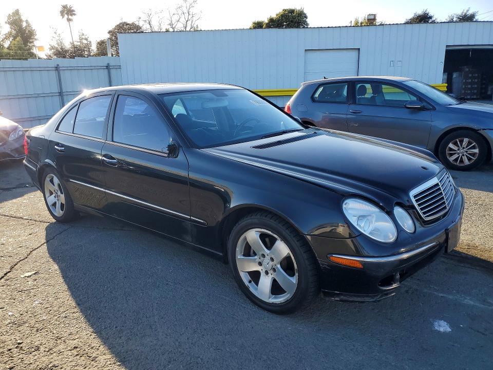 2003 Mercedes-Benz E 320