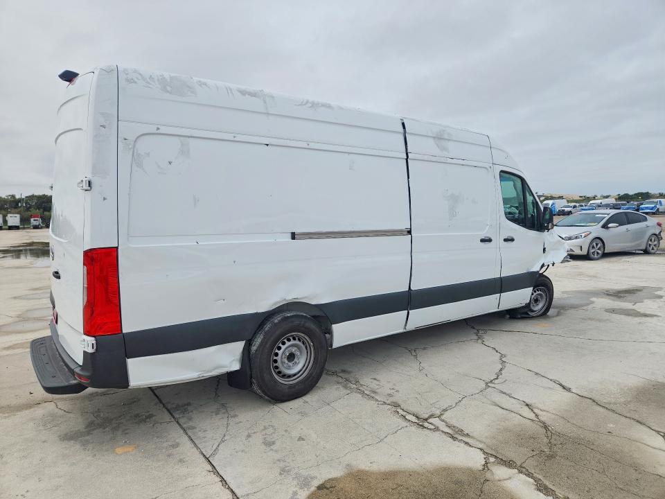 2023 Mercedes-Benz Sprinter 2500