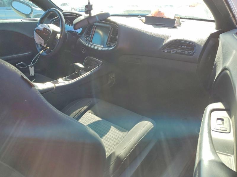 2015 Dodge Challenger sxt