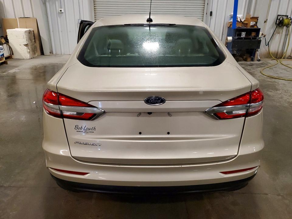 2019 Ford Fusion s