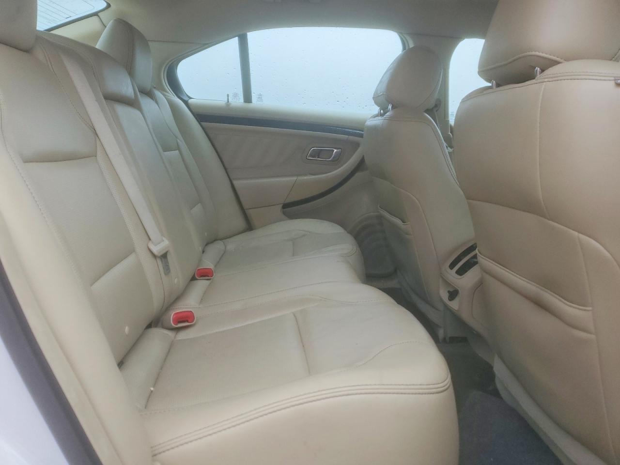 2016 Ford Taurus Limited