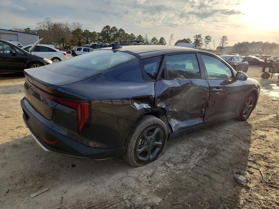 2025 KIA K4 lxs