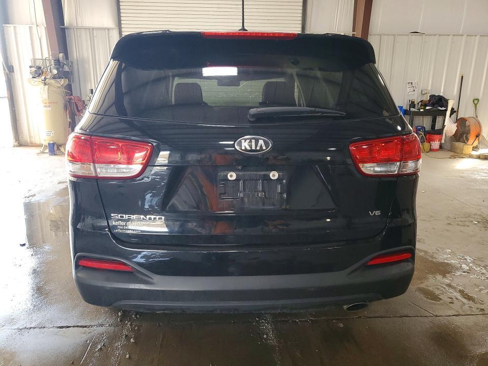 2017 KIA Sorento lx V6