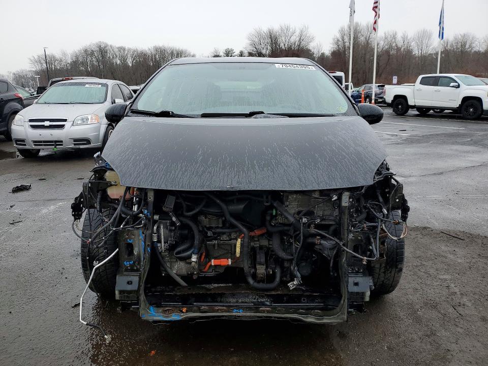 2015 Toyota Prius two