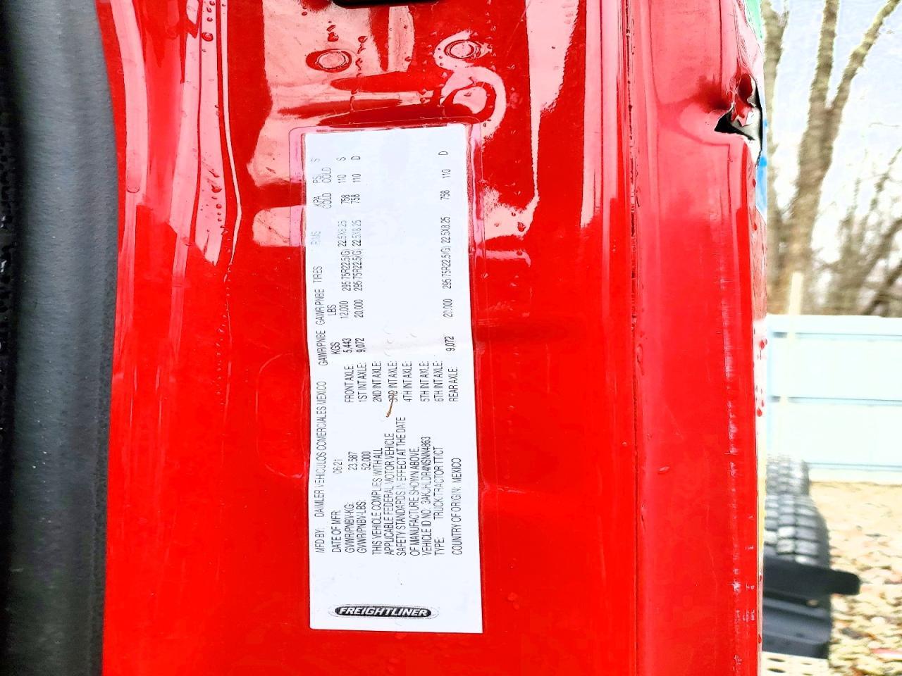 2022 Freigliner 2022 Freightliner Cascadia 126 Semi Truck