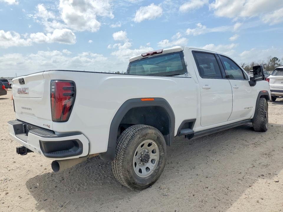 2024 GMC Sierra K2500 AT4