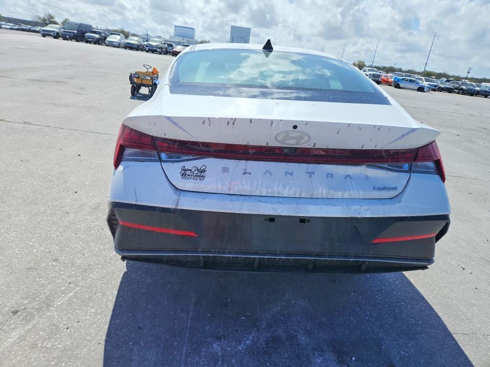 2025 Hyundai Elantra Limited