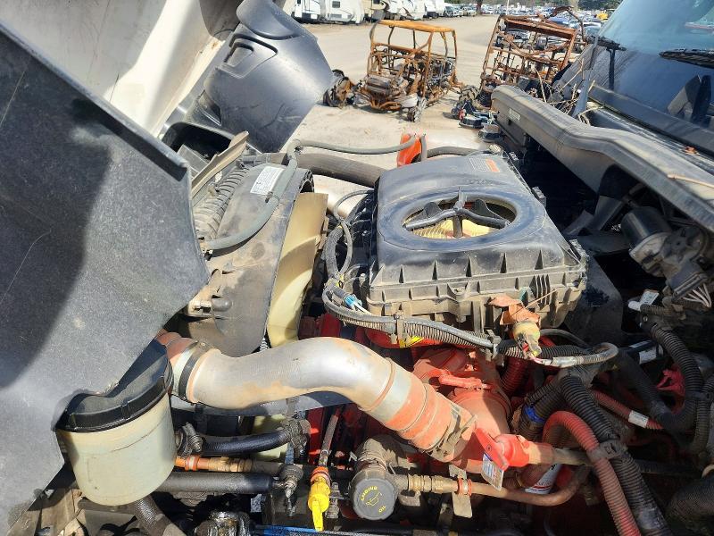 2024 International MV607 BOX Truck