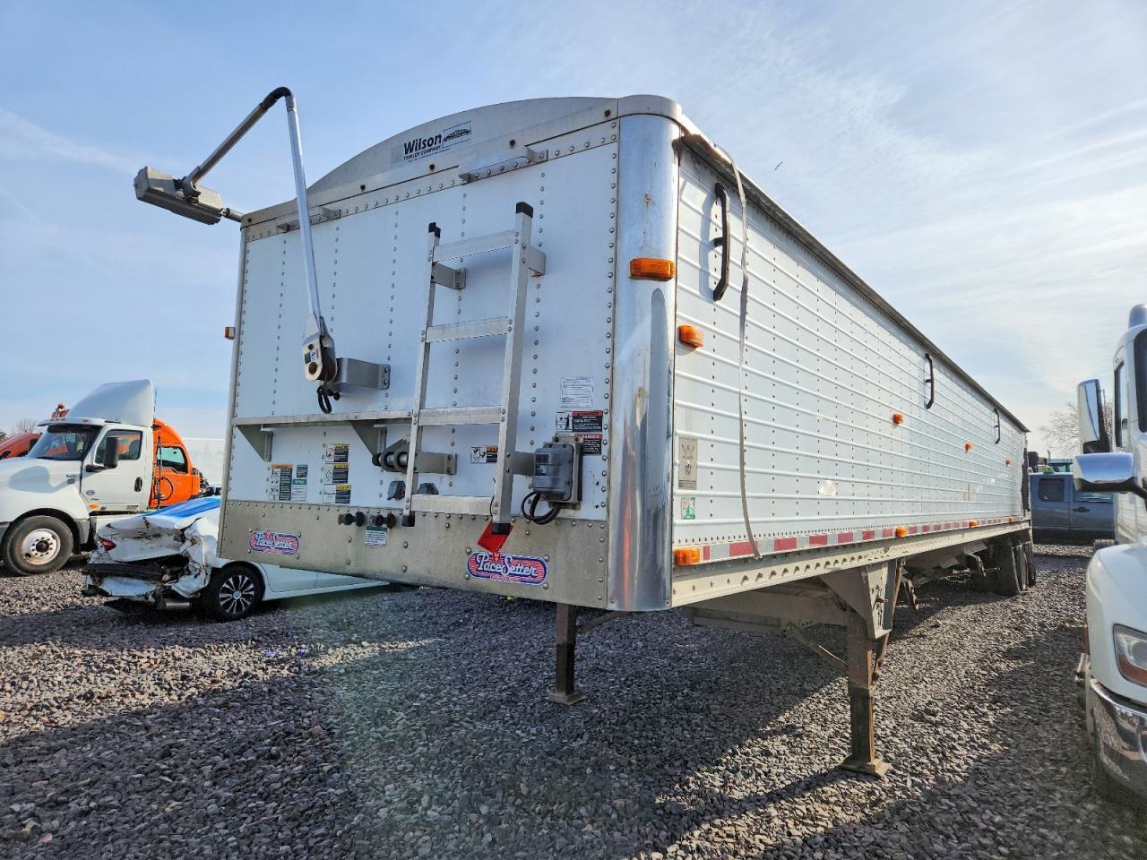 2008 Wilson DWH 500 Grain Trailer