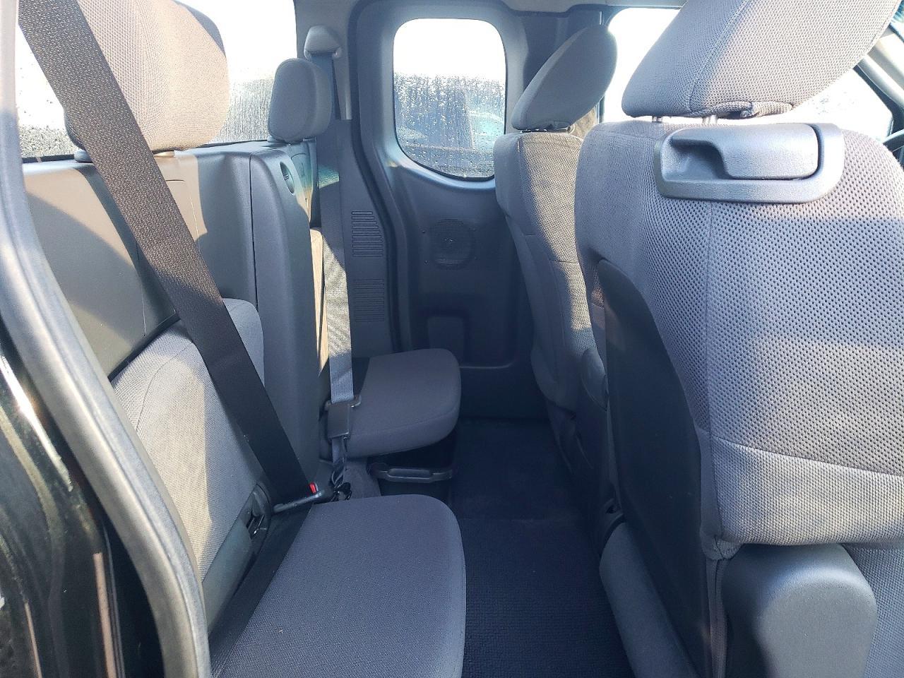 2011 Nissan Frontier S