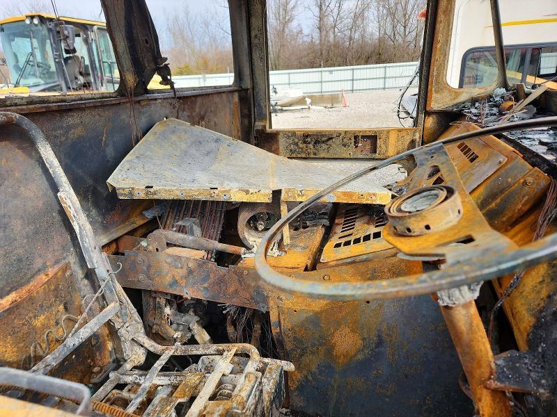 2000 Unknown 2000 Elgin Pelican Street Sweeper