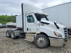 Vehiculos salvage en venta de Copart Montgomery, AL: 2024 Freigliner 2024 Freightliner Cascadia 126 DAY Cab Semi Truck
