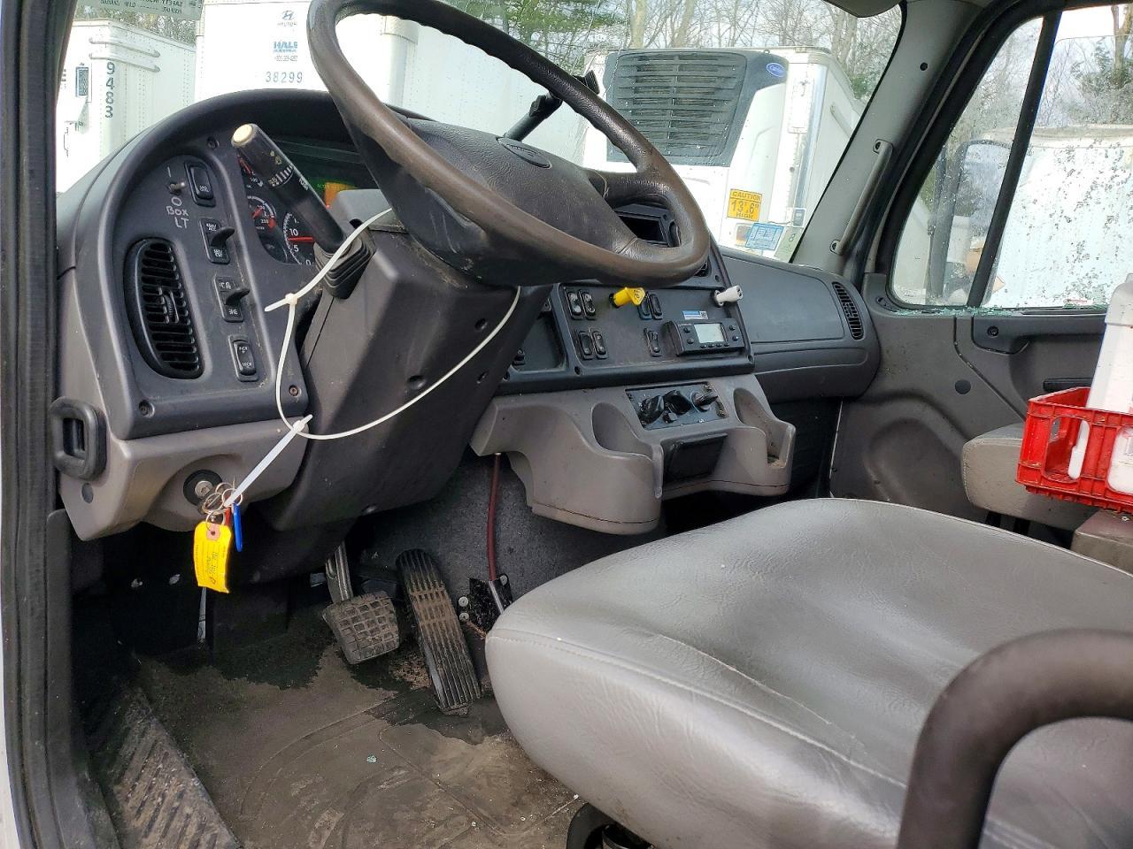2017 Freightliner Business Class M2 Refrigerated BOX Truck