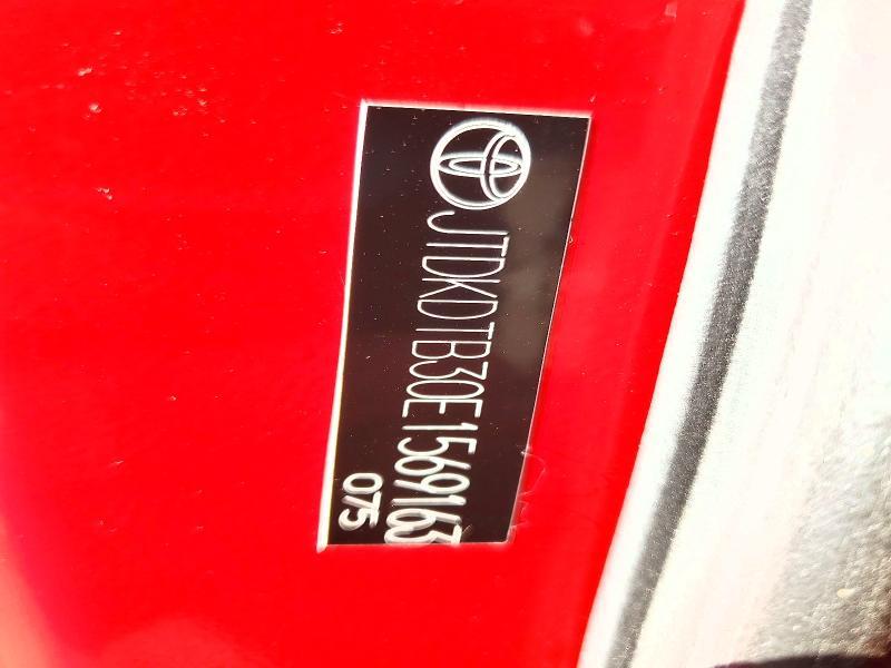 2014 Toyota Prius c two