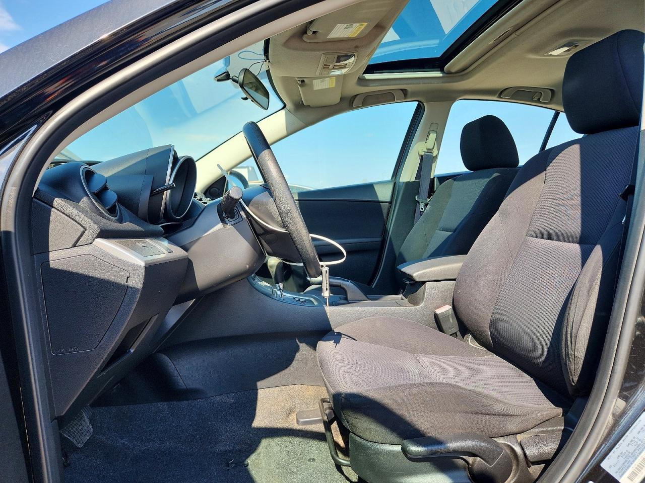 2011 Mazda 3 I