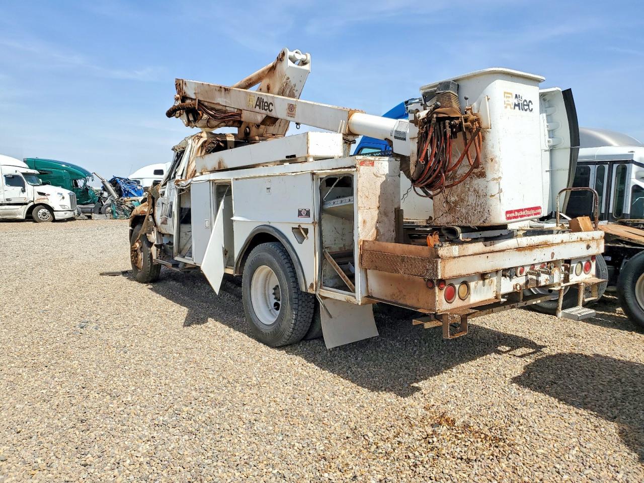 2005 International 4200