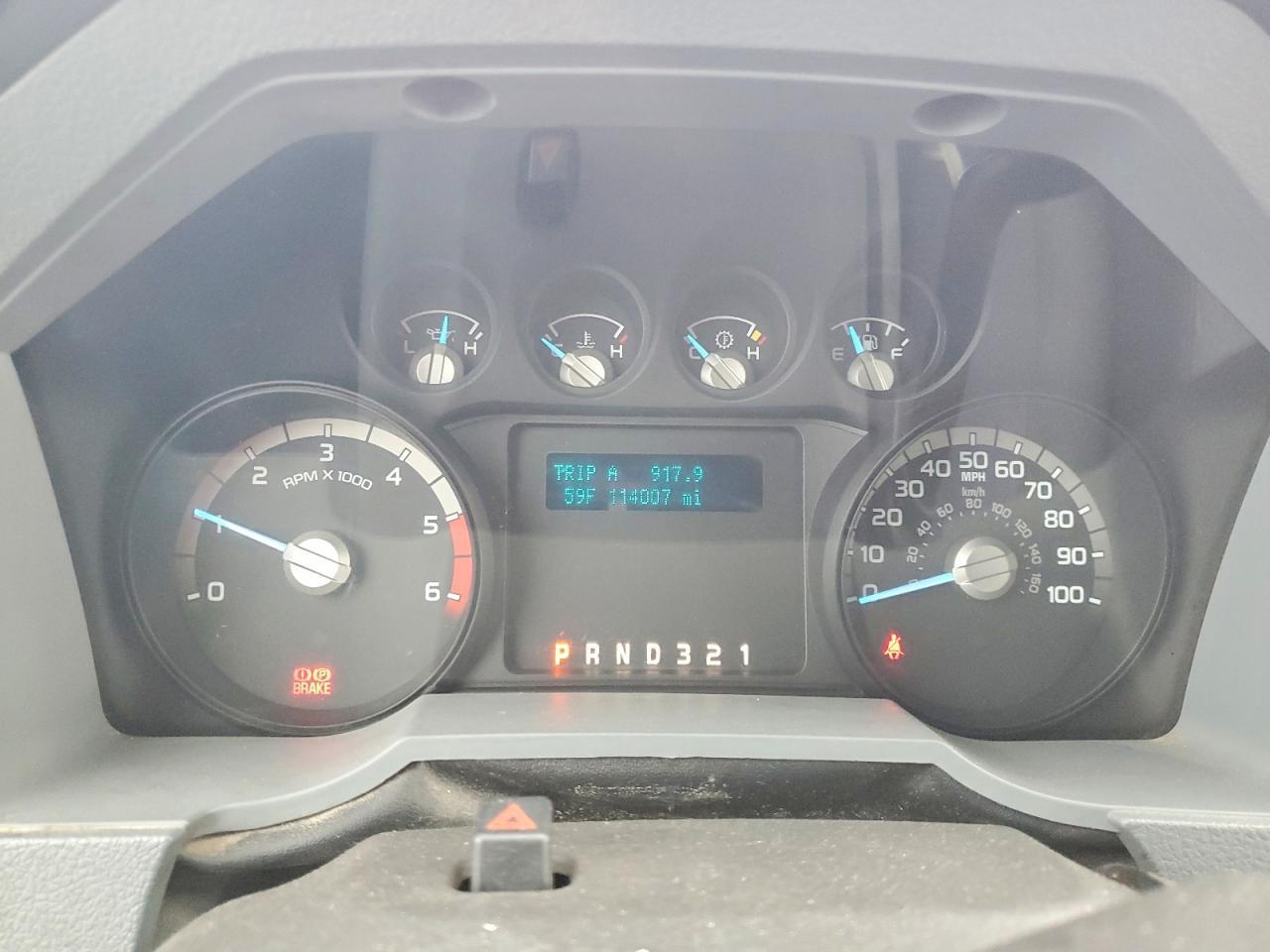 2016 Ford F450 Super Duty Flatbed Truck