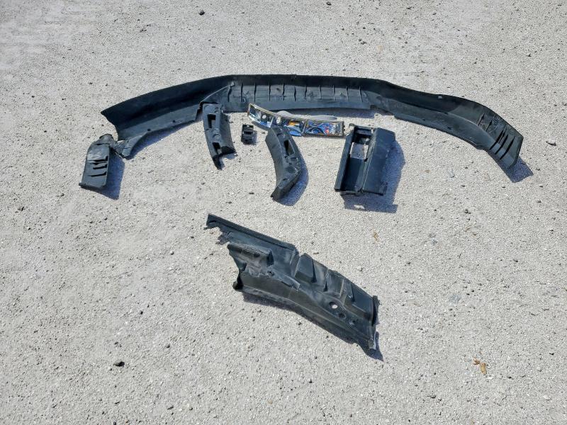 2022 GMC Savana BOX Truck