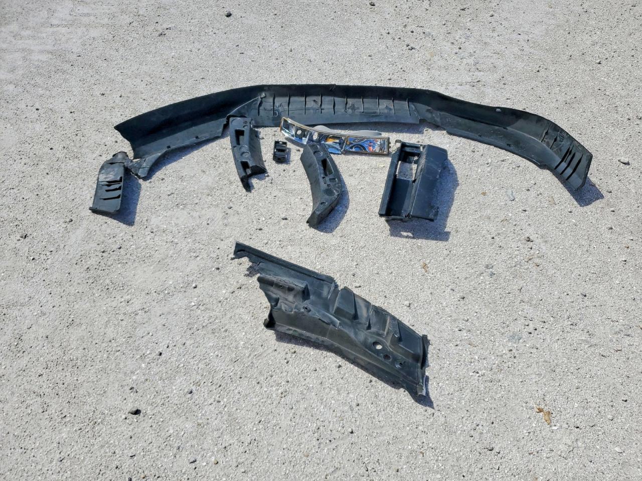 2022 GMC Savana BOX Truck