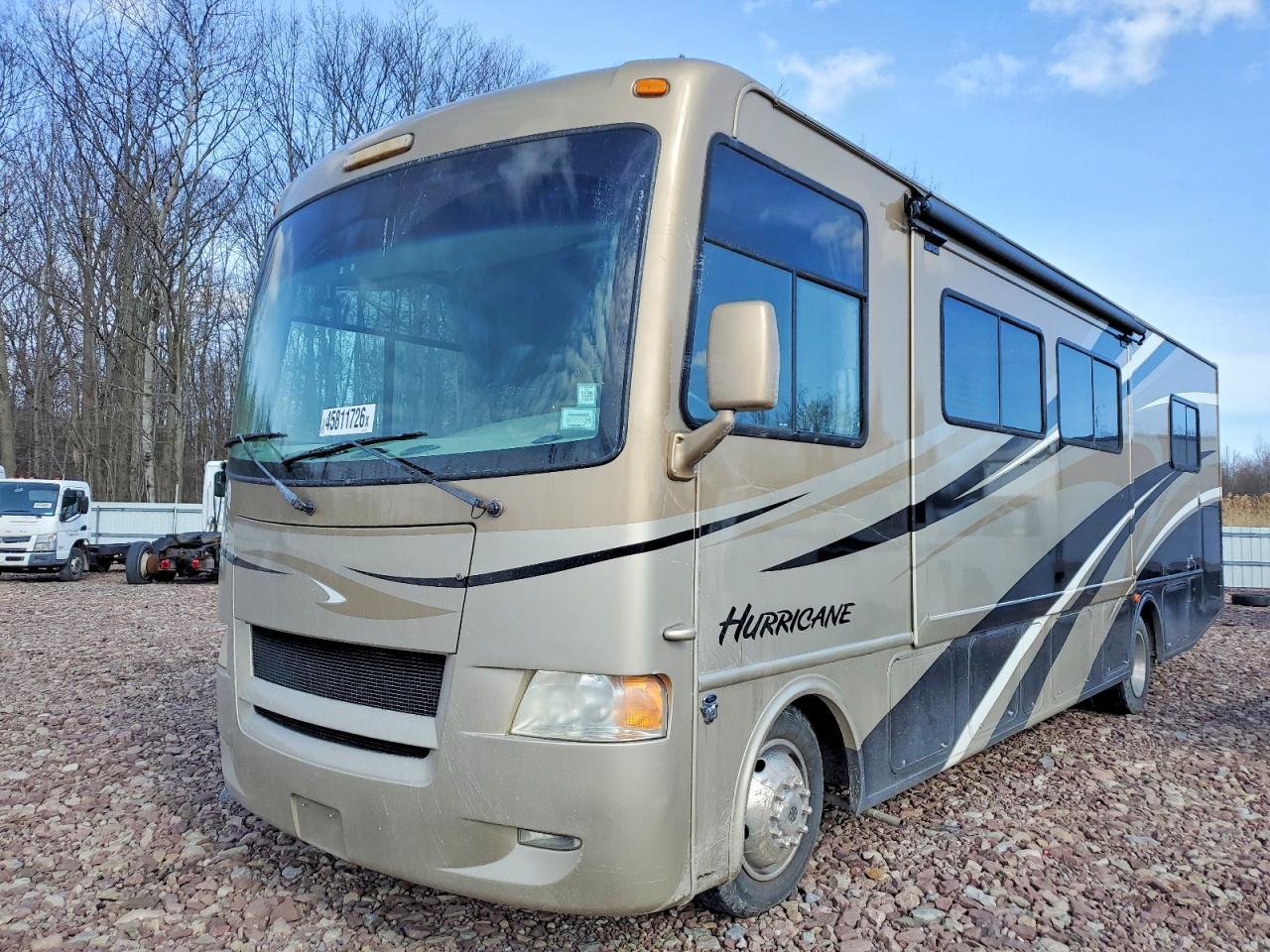 2011 Hurricane 2011 Ford RV