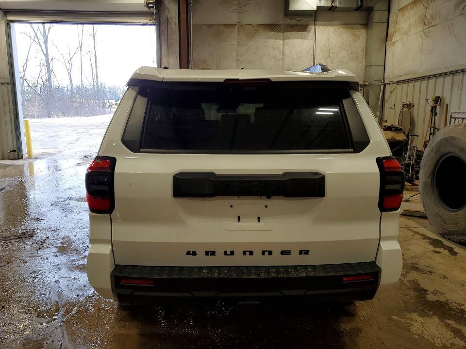 2025 Toyota 4runner SR5