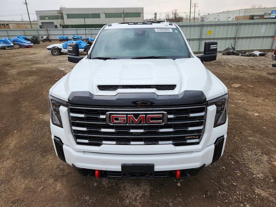 2025 GMC Sierra K2500 AT4