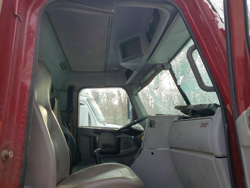 2017 Freightliner Convention Columbia