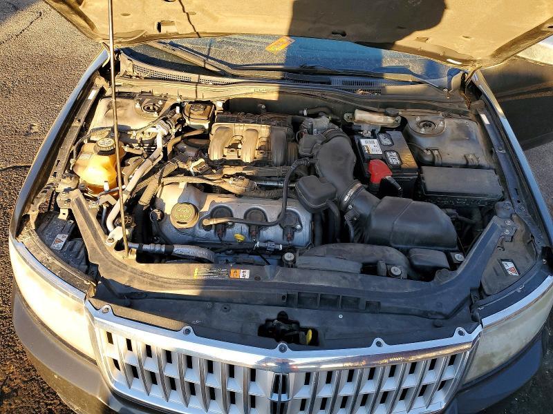 2007 Lincoln Townhouse MKZ