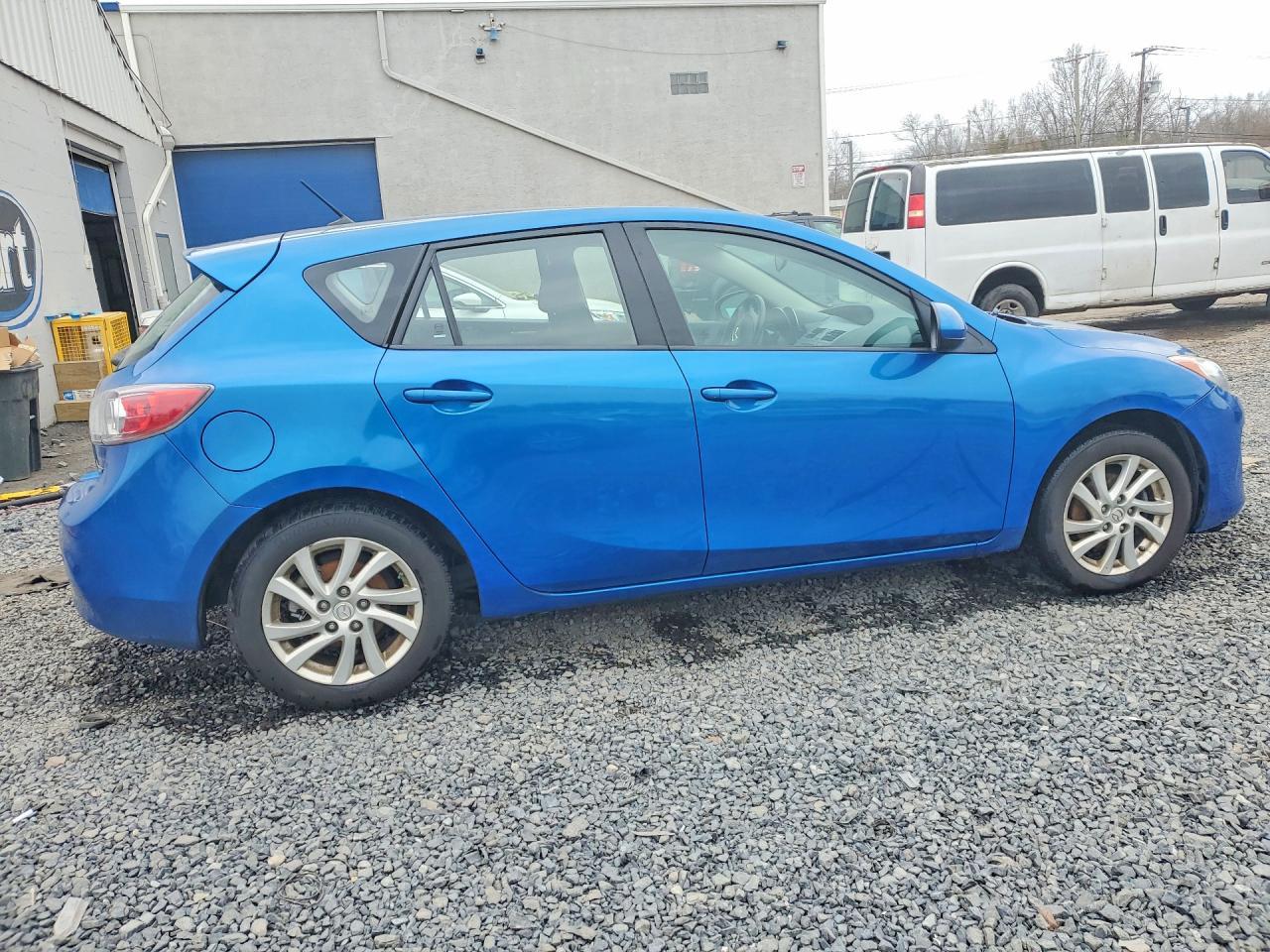 2012 Mazda 3 I