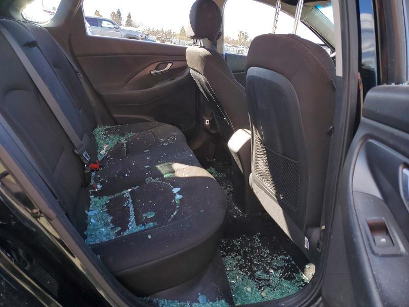 2018 Hyundai Elantra gt Base