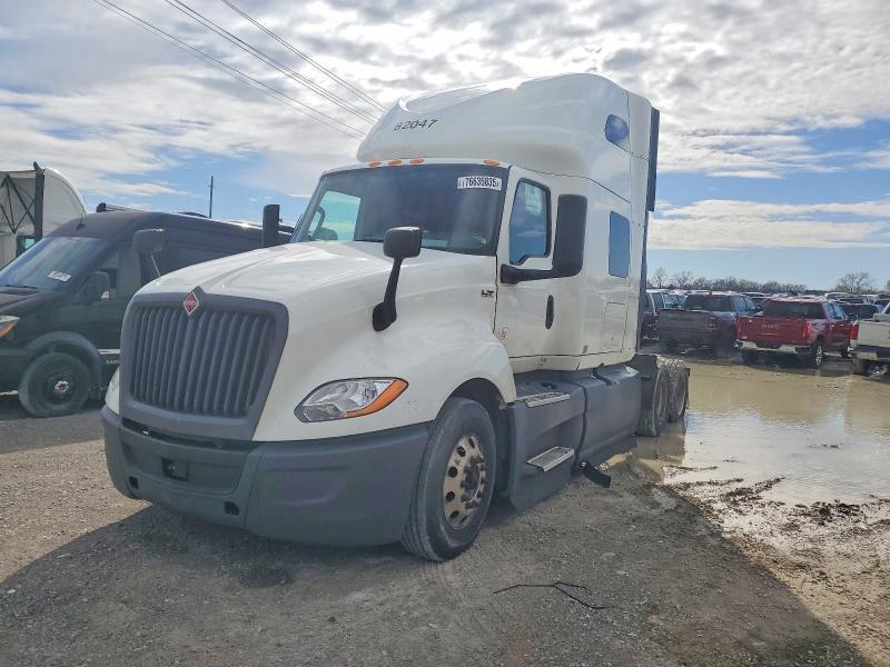 2022 International LT625 Semi Truck