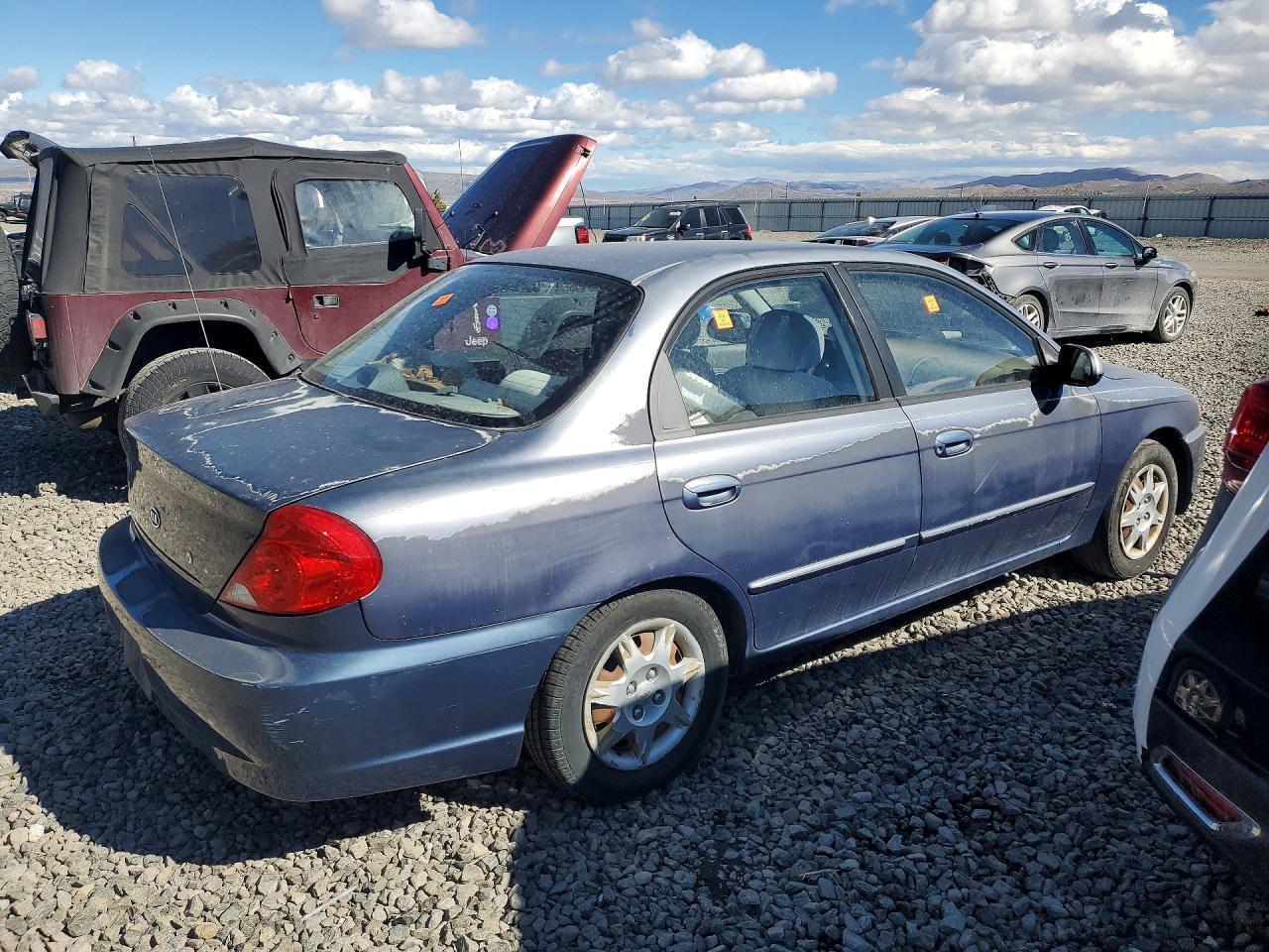 2004 KIA Spectra Base