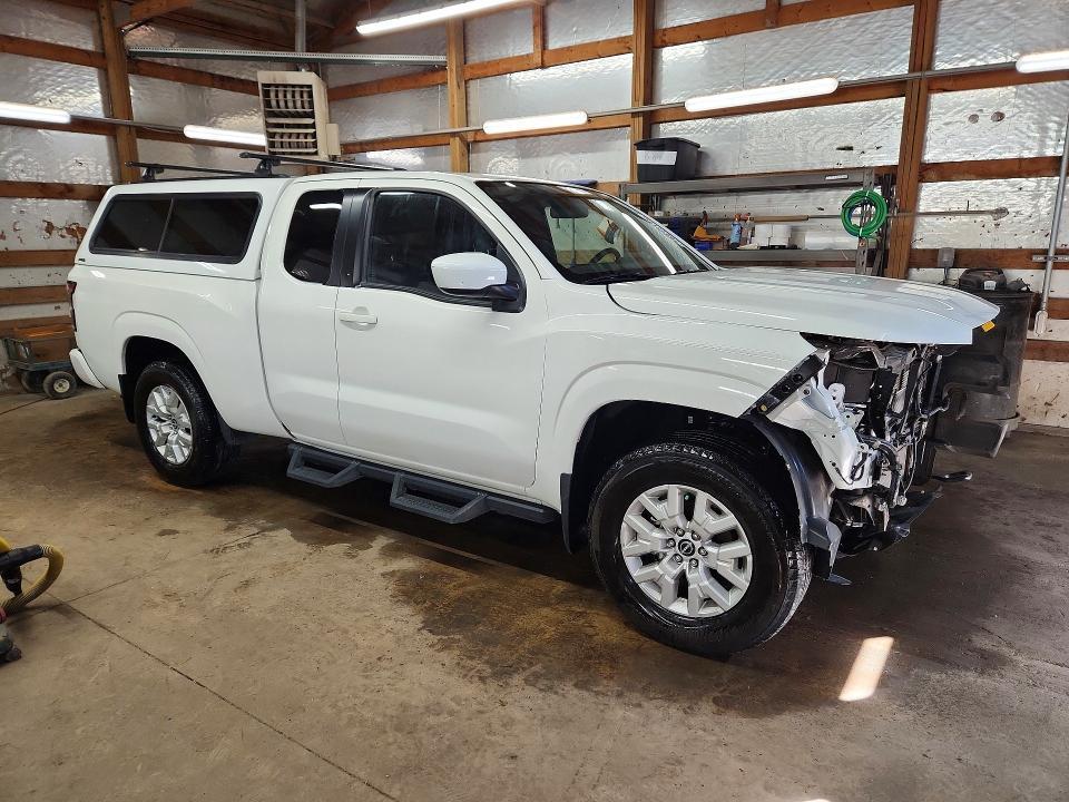 2022 Nissan Frontier sv