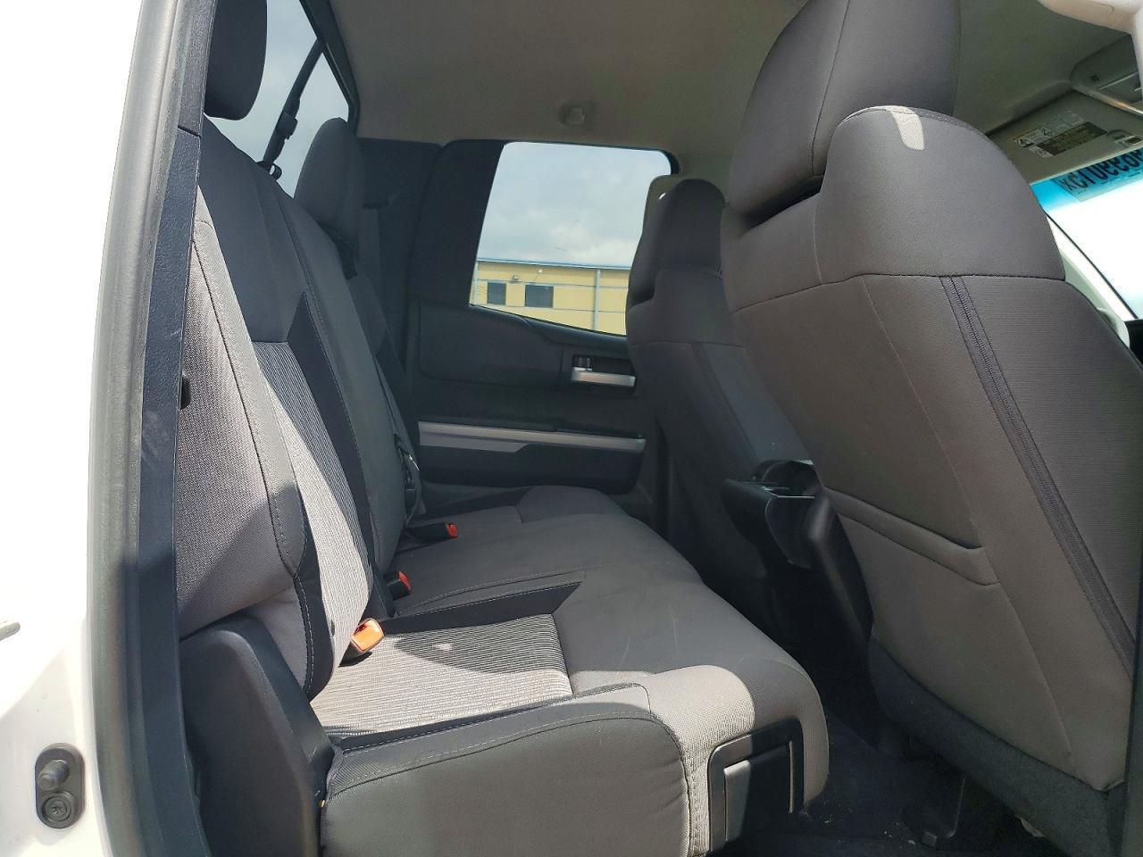 2014 Toyota Tundra SR5