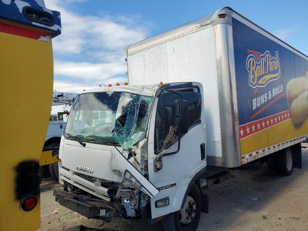 2015 Isuzu NPR HD